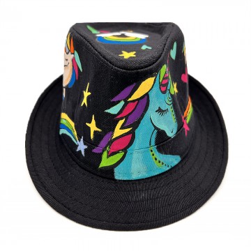 Chapeau peint à la main