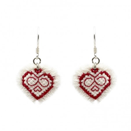Boucles d’oreilles dormeuses en argent avec brodées à la main